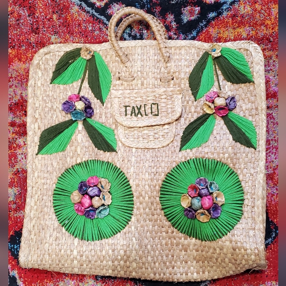 Vintage 1960s large handwoven straw purse from Taxco, MX